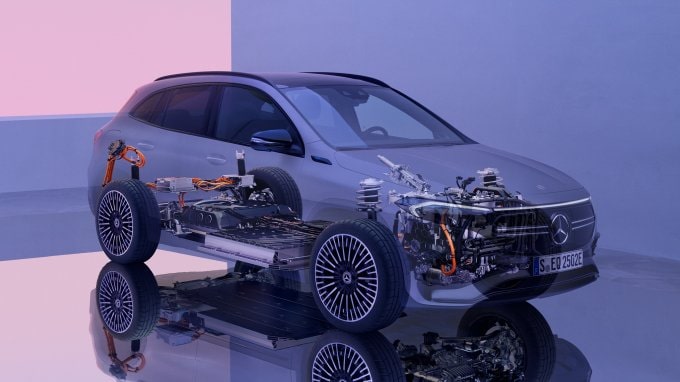 System Auto Frelik wnętrze mercedesa