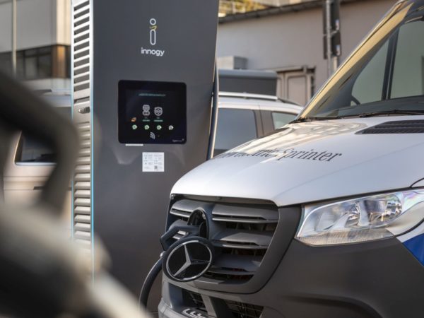 Ile trwa ładowanie samochodu elektrycznego?