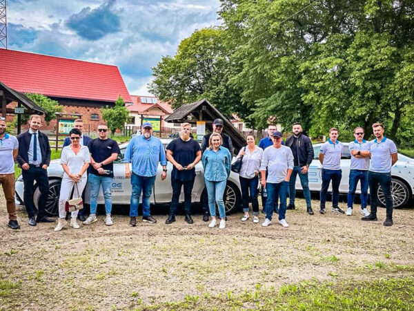EQ Tour Mercedes-Benz