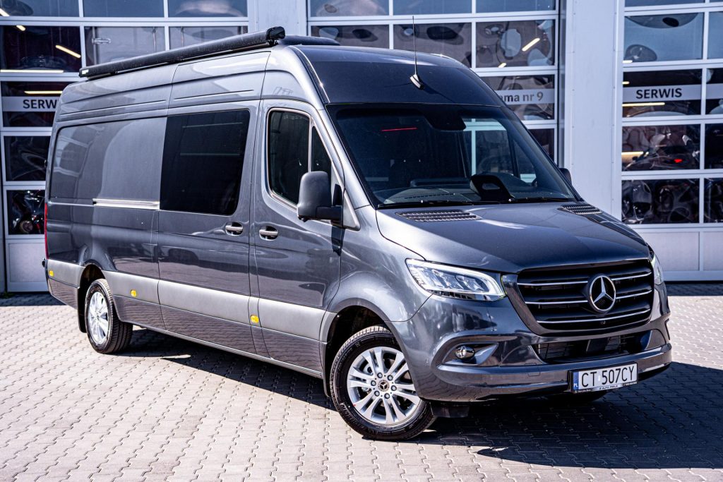 Sprinter Kamper 5-osobowy + garaż 319 (190 KM) długi L3H2 SELECT