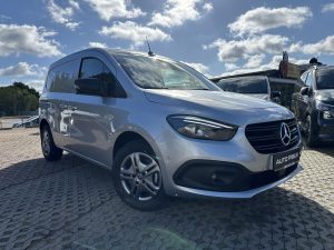 Citan W420 Furgon Rozstaw 2713mm, 112 (116 KM) PRO LED Hak