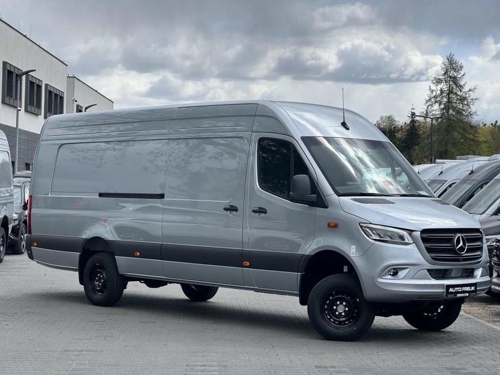 Sprinter Furgon 319 (190 KM) 4x4 ekstradługi L4H2 4325mm+ PRO automat LED