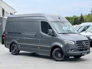 Sprinter Furgon 317 (170 KM) średni L2H2 3665mm PRO automat LED
